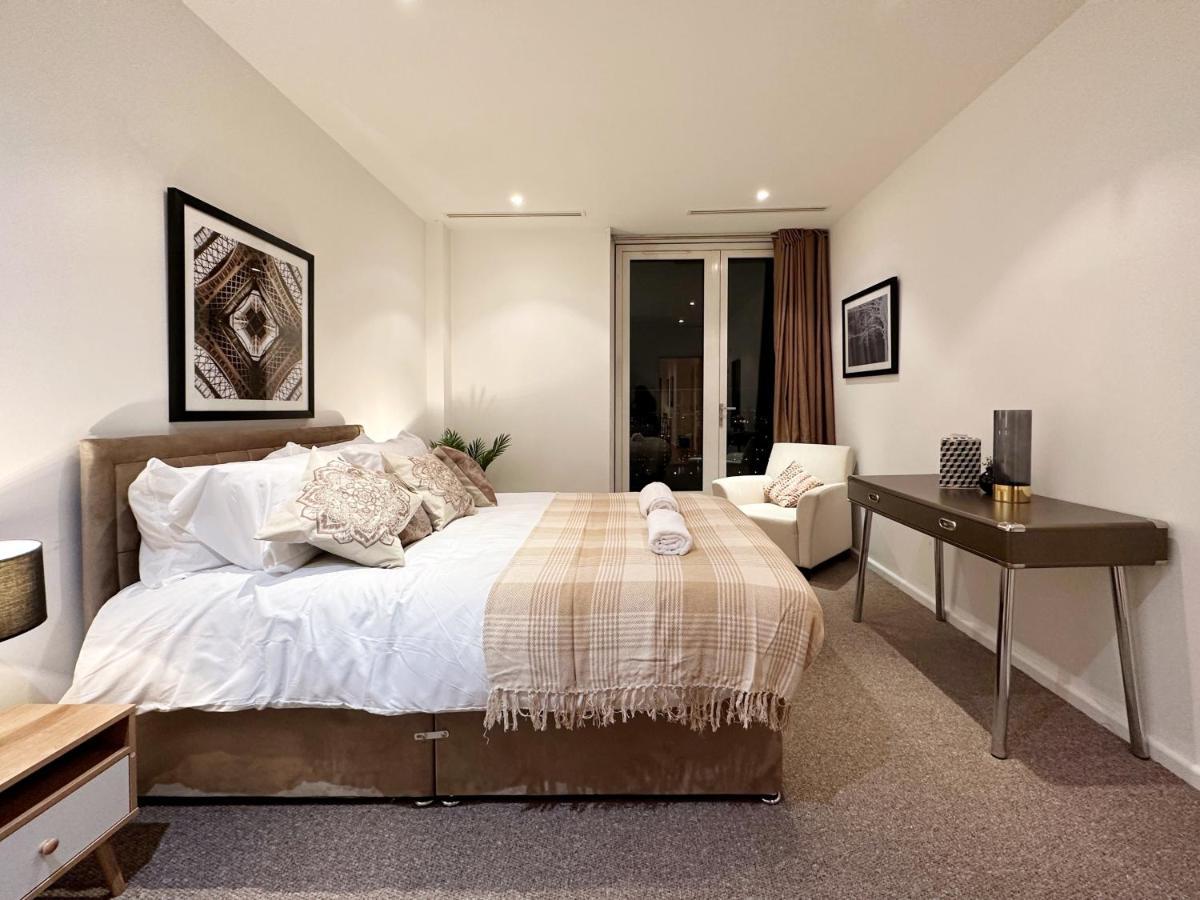 Stylish Apartment In Canary Wharf London Exterior photo