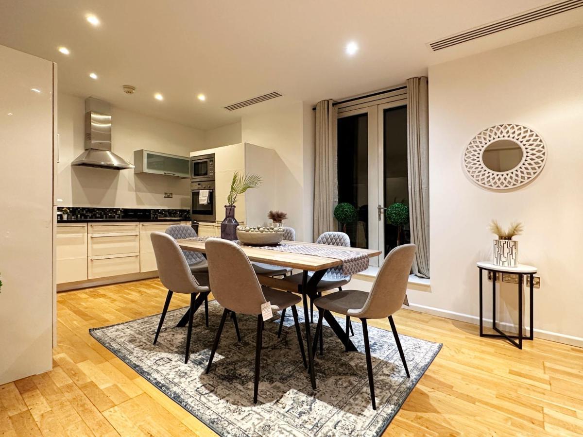 Stylish Apartment In Canary Wharf London Exterior photo